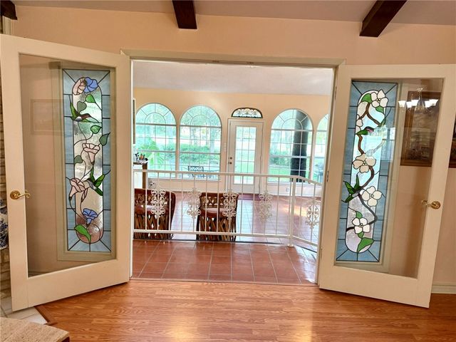 40 Golfview Drive, Hilltop Lakes, TX 77871