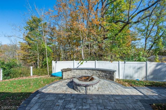 3 Gardenia Rd, Vernon Twp., NJ 07418