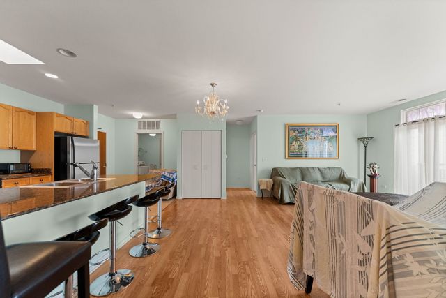 7753 VAN BUREN Street 512, Forest Park, IL 60130