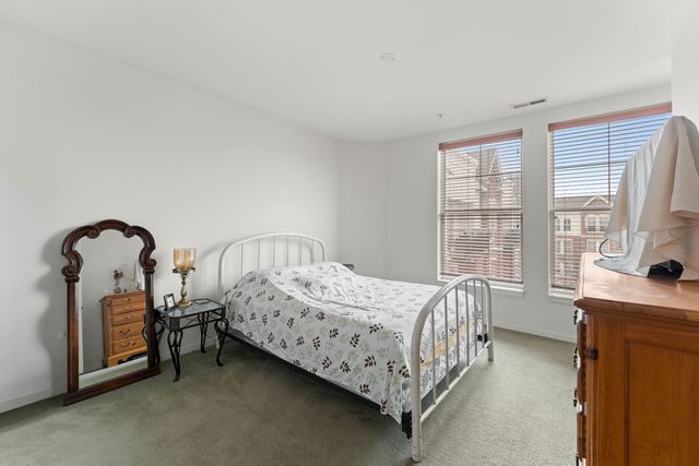 7753 VAN BUREN Street 512, Forest Park, IL 60130