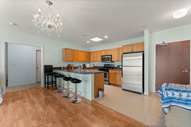 7753 VAN BUREN Street 512, Forest Park, IL 60130