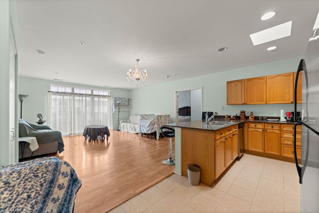 7753 VAN BUREN Street 512, Forest Park, IL 60130