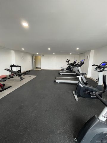 7065 Queens Boulevard 6L, Woodside, NY 11377