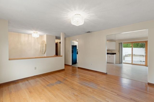 12 Marion Ave, Beverly, MA 01915
