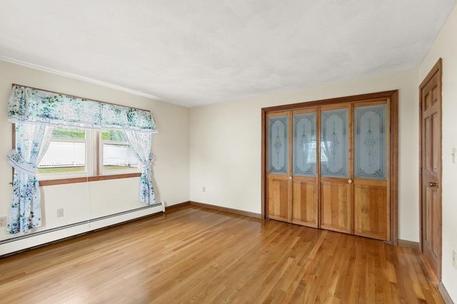 12 Marion Ave, Beverly, MA 01915