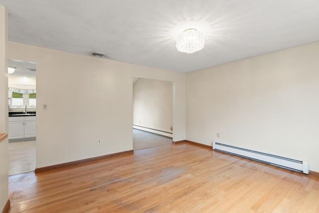 12 Marion Ave, Beverly, MA 01915
