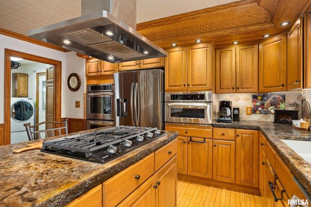 1133 W BROOKFOREST Drive, Peoria, IL 61615