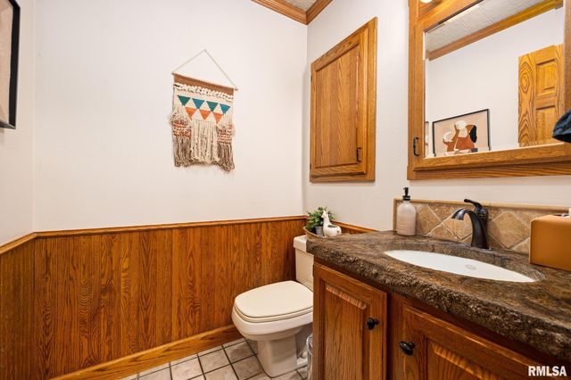 1133 W BROOKFOREST Drive, Peoria, IL 61615