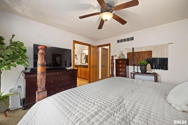 1133 W BROOKFOREST Drive, Peoria, IL 61615