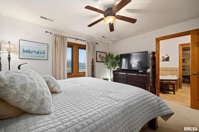 1133 W BROOKFOREST Drive, Peoria, IL 61615