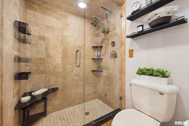 1133 W BROOKFOREST Drive, Peoria, IL 61615