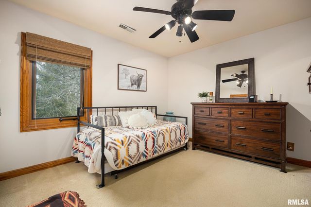 1133 W BROOKFOREST Drive, Peoria, IL 61615