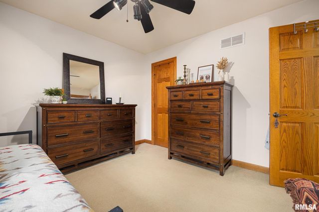 1133 W BROOKFOREST Drive, Peoria, IL 61615