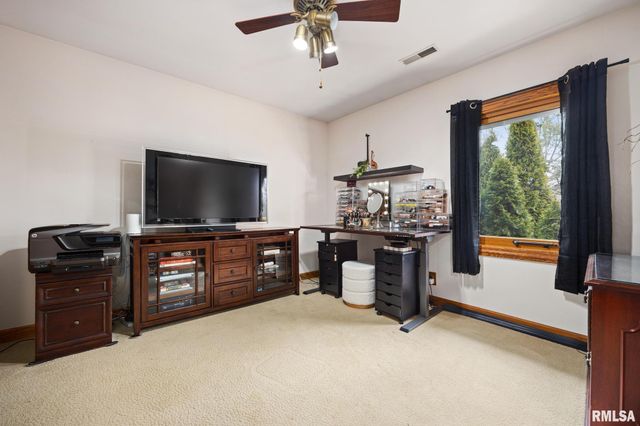 1133 W BROOKFOREST Drive, Peoria, IL 61615