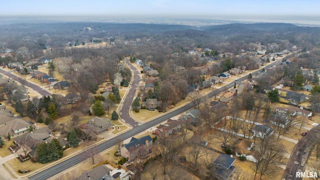 1133 W BROOKFOREST Drive, Peoria, IL 61615