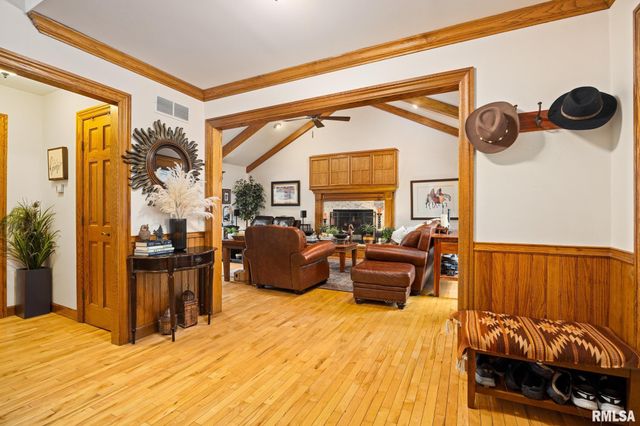 1133 W BROOKFOREST Drive, Peoria, IL 61615