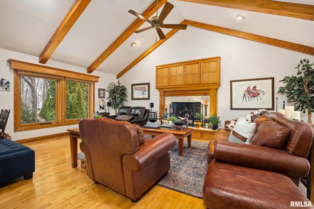 1133 W BROOKFOREST Drive, Peoria, IL 61615