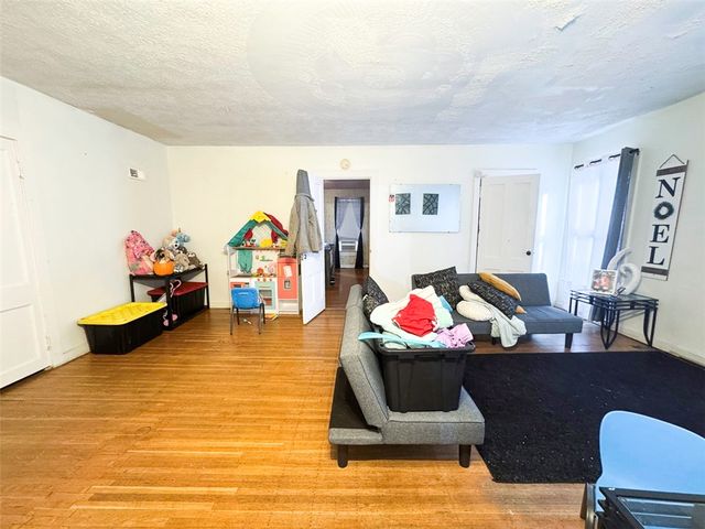 1009 North Street, Rochester, NY 14621