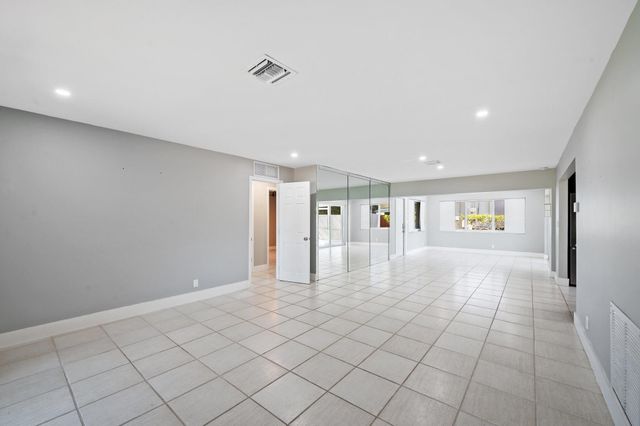 1900 SW 33rd Avenue, Fort Lauderdale, FL 33312