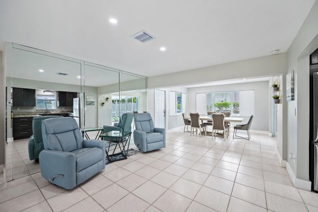 1900 SW 33rd Avenue, Fort Lauderdale, FL 33312