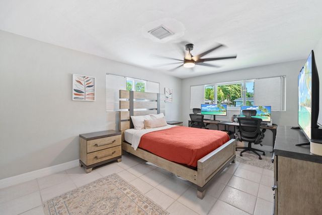1900 SW 33rd Avenue, Fort Lauderdale, FL 33312