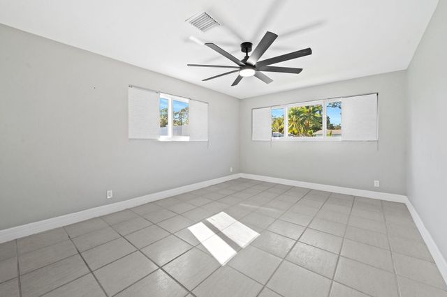 1900 SW 33rd Avenue, Fort Lauderdale, FL 33312