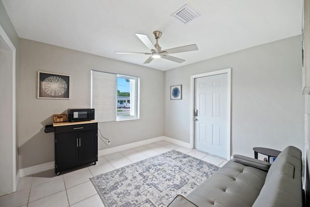 1900 SW 33rd Avenue, Fort Lauderdale, FL 33312