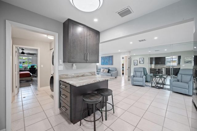 1900 SW 33rd Avenue, Fort Lauderdale, FL 33312