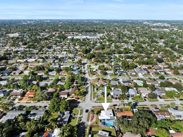 1900 SW 33rd Avenue, Fort Lauderdale, FL 33312
