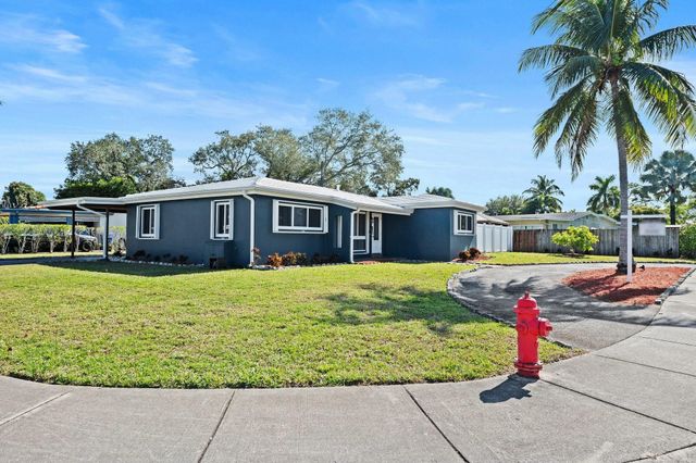 1900 SW 33rd Avenue, Fort Lauderdale, FL 33312
