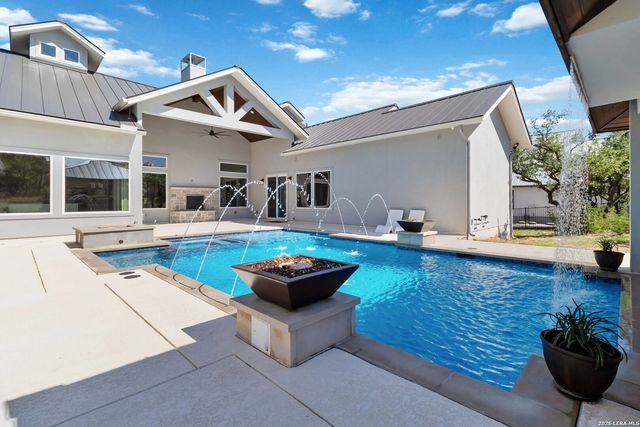 922 MAXIMINO RIDGE RD, Bulverde, TX 78163