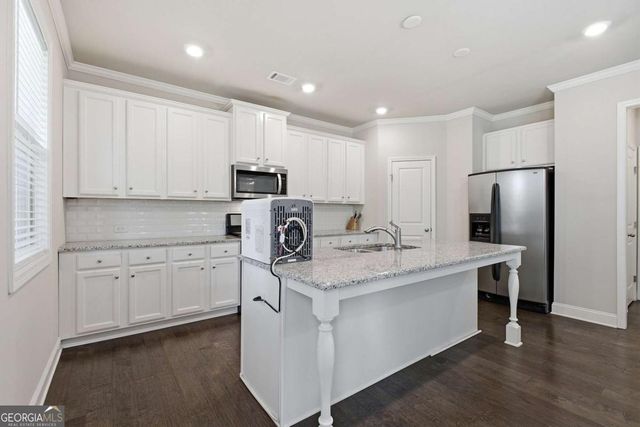 3304 Ivy Farm Path, Buford, GA 30519