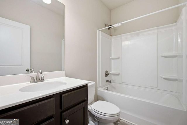 3304 Ivy Farm Path, Buford, GA 30519