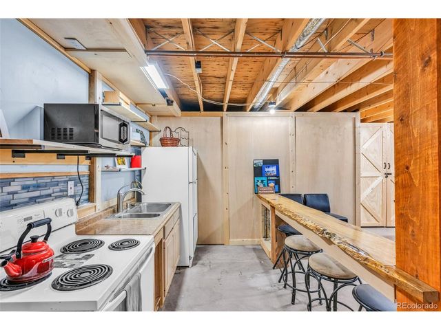 2716 County Road 327, Westcliffe, CO 81252