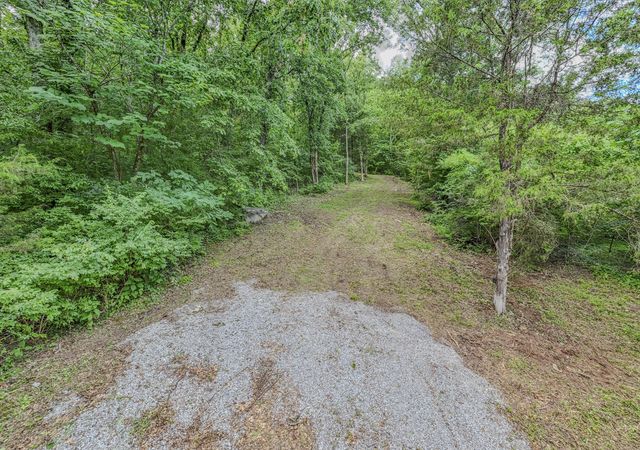 915 Bluff Rd, Brentwood, TN 37027