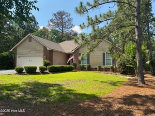 215 Surry Circle Circle, Pinehurst, NC 28374