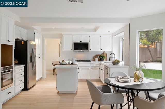 1856 Pelican Ct, Tracy, CA 95376