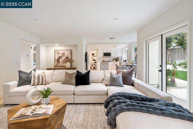 1856 Pelican Ct, Tracy, CA 95376