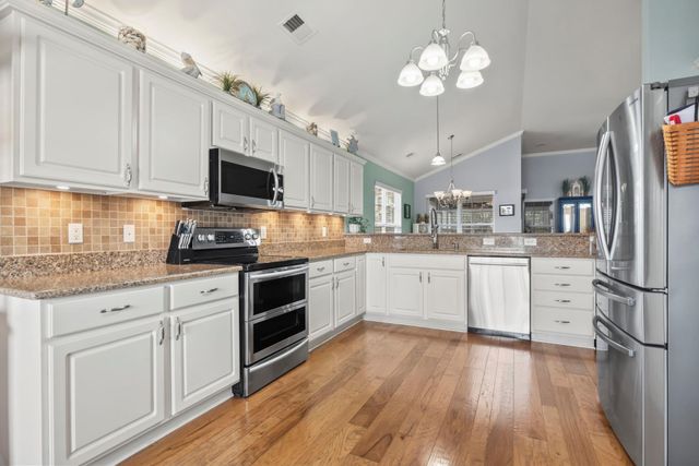 425 Kessinger Dr., Myrtle Beach, SC 29575