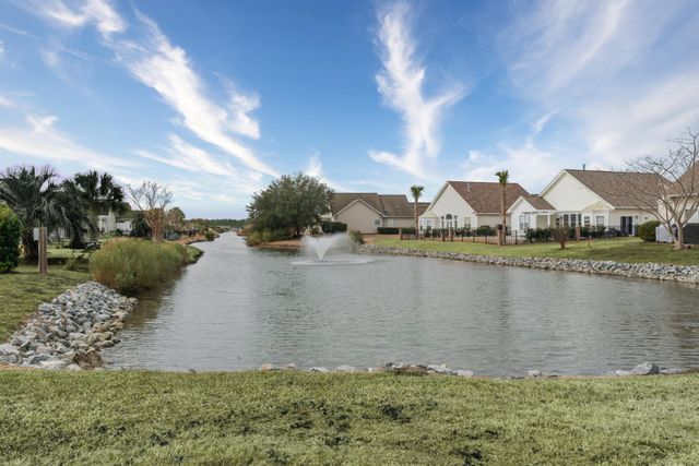 425 Kessinger Dr., Myrtle Beach, SC 29575