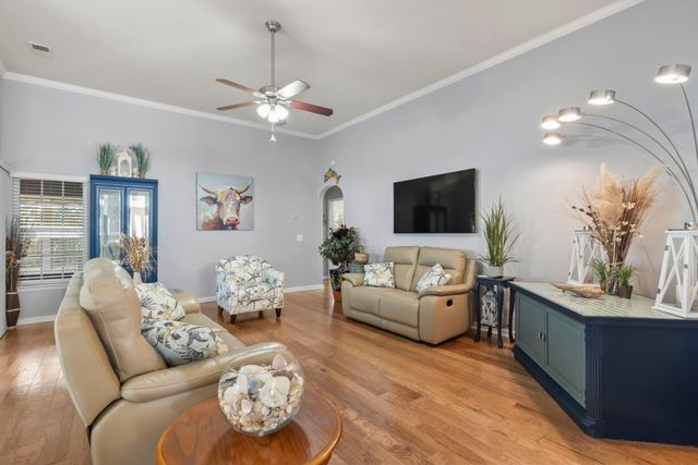 425 Kessinger Dr., Myrtle Beach, SC 29575