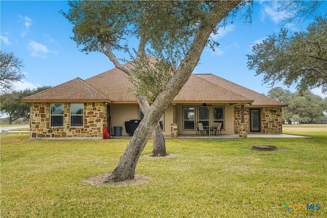 759 Richter Road, Inez, TX 77968
