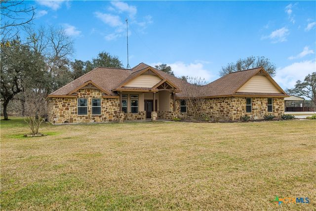 759 Richter Road, Inez, TX 77968