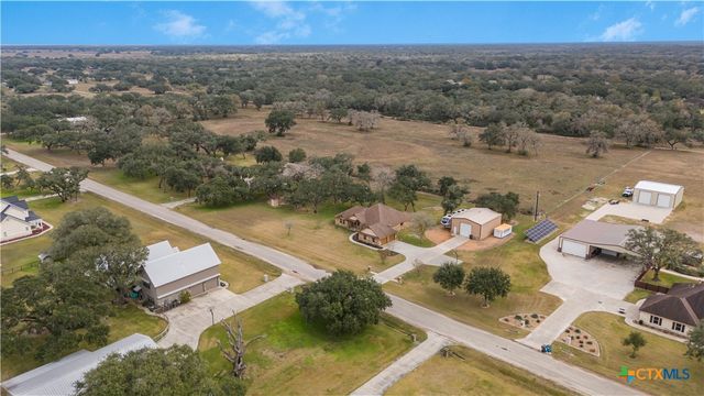 759 Richter Road, Inez, TX 77968