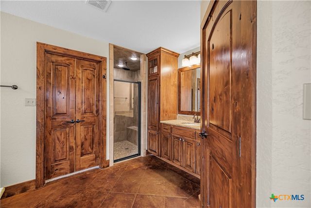 759 Richter Road, Inez, TX 77968