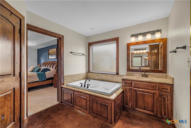 759 Richter Road, Inez, TX 77968