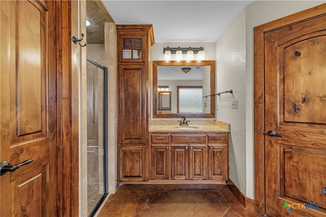 759 Richter Road, Inez, TX 77968