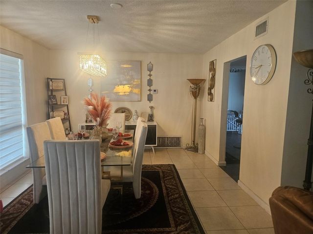 7733 Embassy Boulevard, Miramar, FL 33023