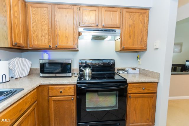 4314 Pin Oak Drive, Durham, NC 27707