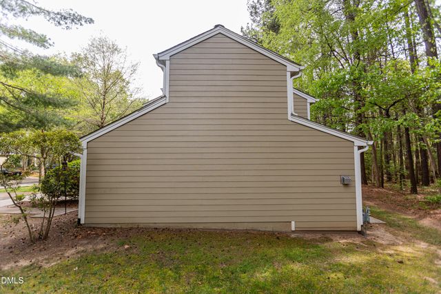 4314 Pin Oak Drive, Durham, NC 27707